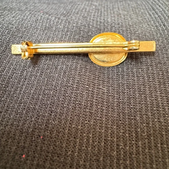 VINTAGE SCARAB  NOT SCRATCHED  Its the design Antique Black Brooch Pin - Picture 2 of 4